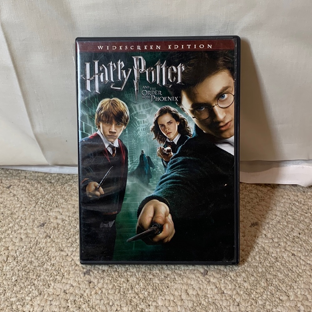 Harry Potter and the Order of the Phoenix (DVD) - Picture 1 of 3